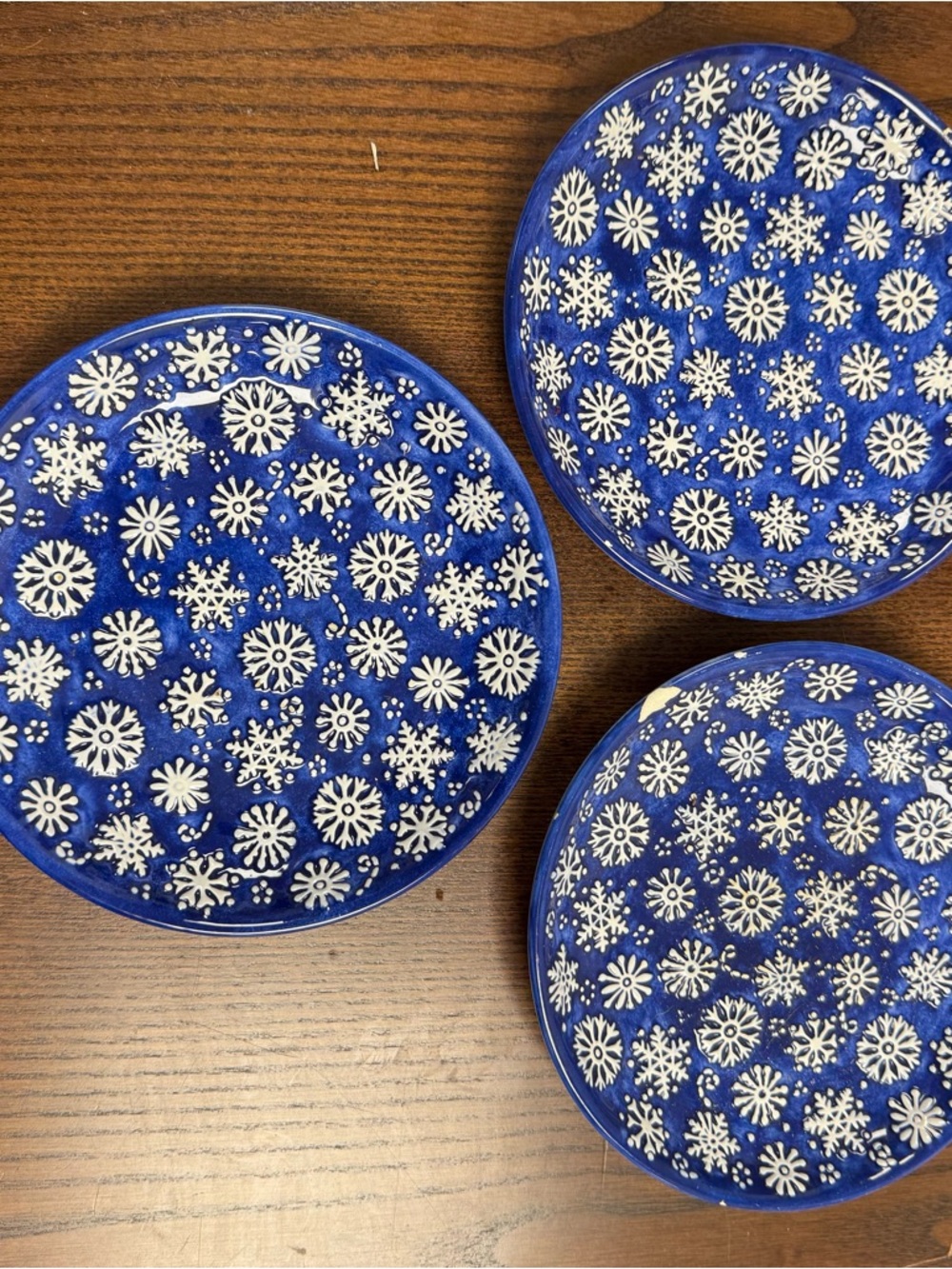 Blue & White Snowflake Pattern Ceramic Pottery Dessert Plates Set of 3